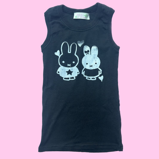 The miffys in love tank top in black