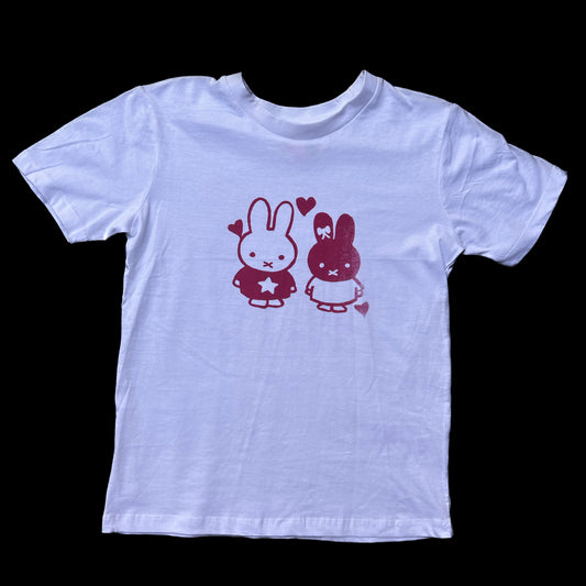 The miffys in love baby tee in white/red