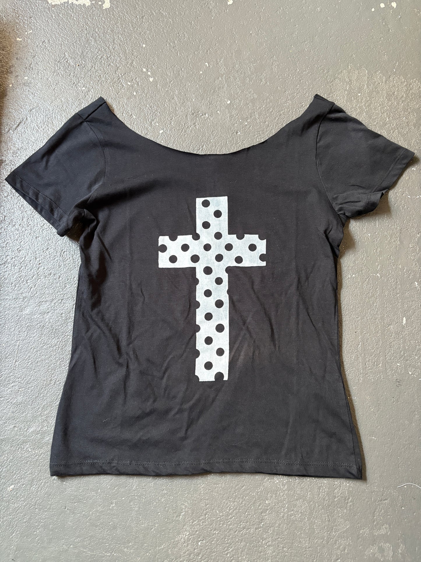 Off the shoulder cross top - black