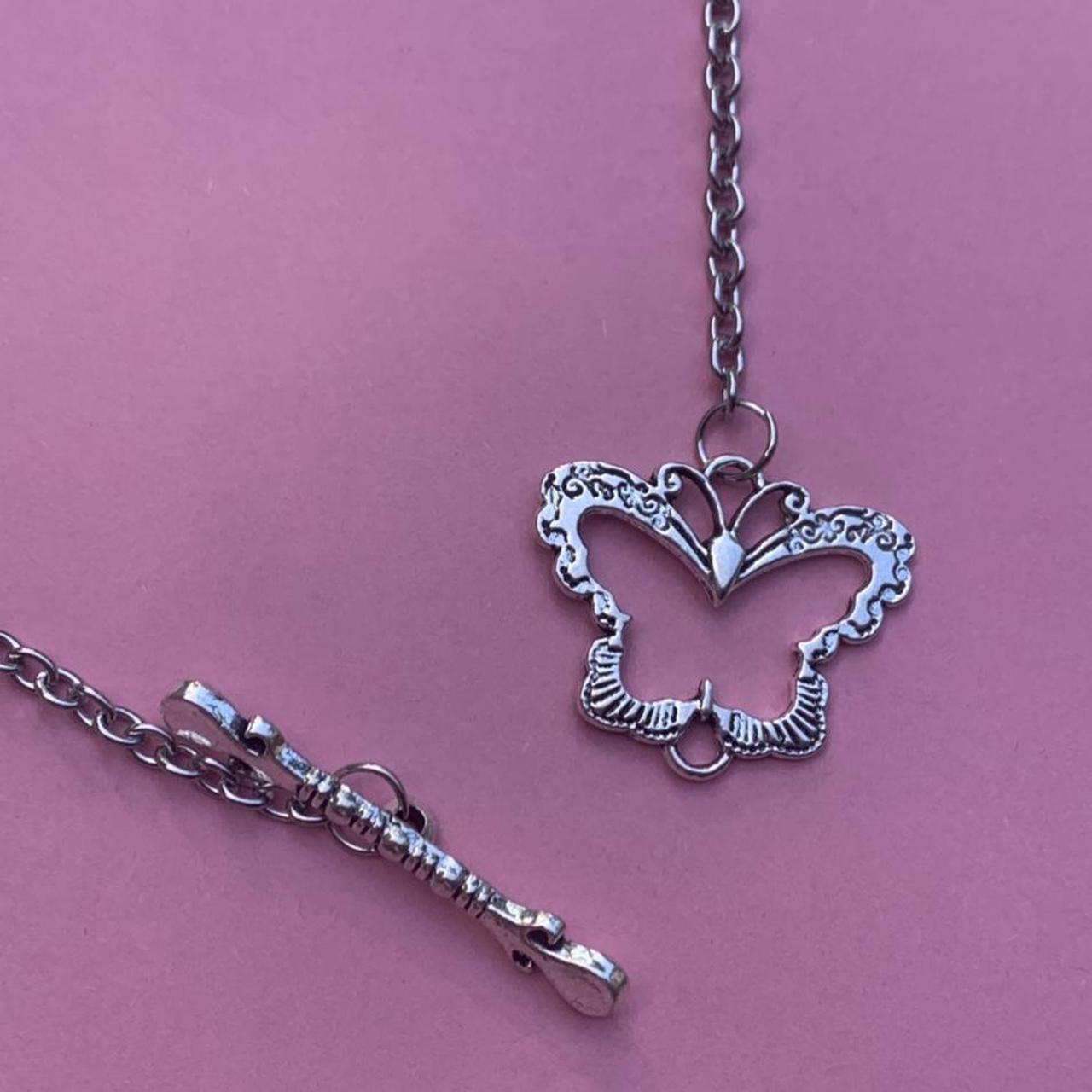 The butterfly clasp Chain necklace