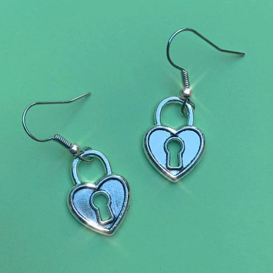 The heart padlock earrings